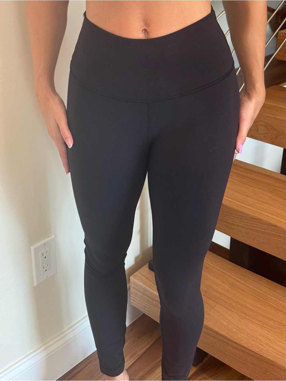 Vintage lululemon black wunder under leggings sz 4